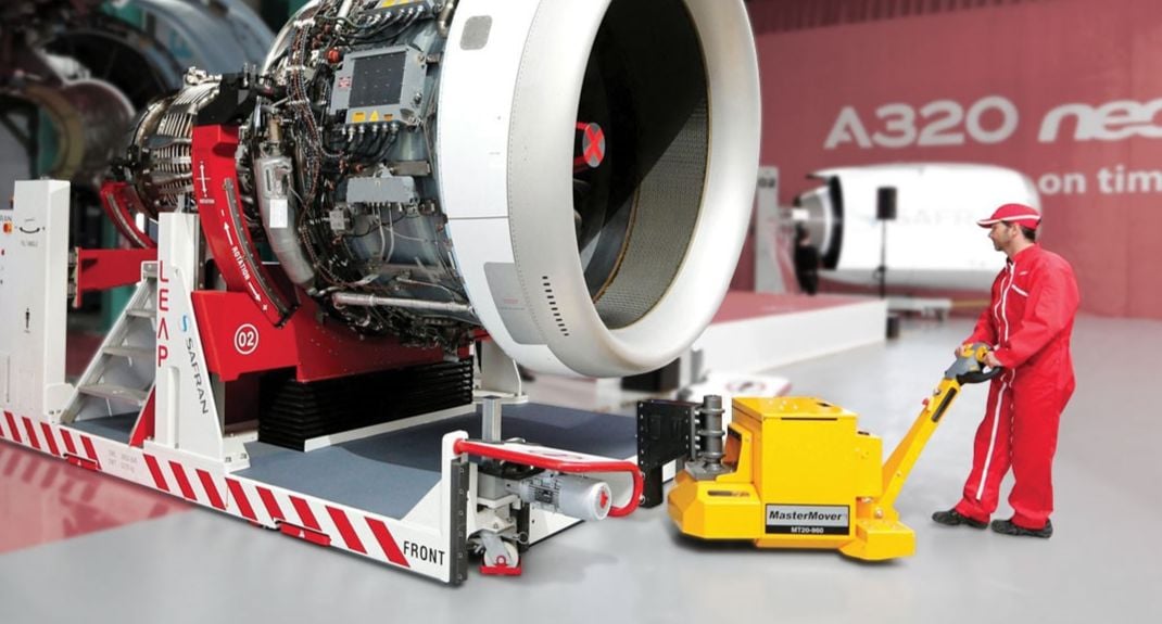 www.mastermover.comhubfswebsite-assetsindustriesimage-videosaerospaceaerospace-mromastertug-electric-tug-aerospace-mro-a320