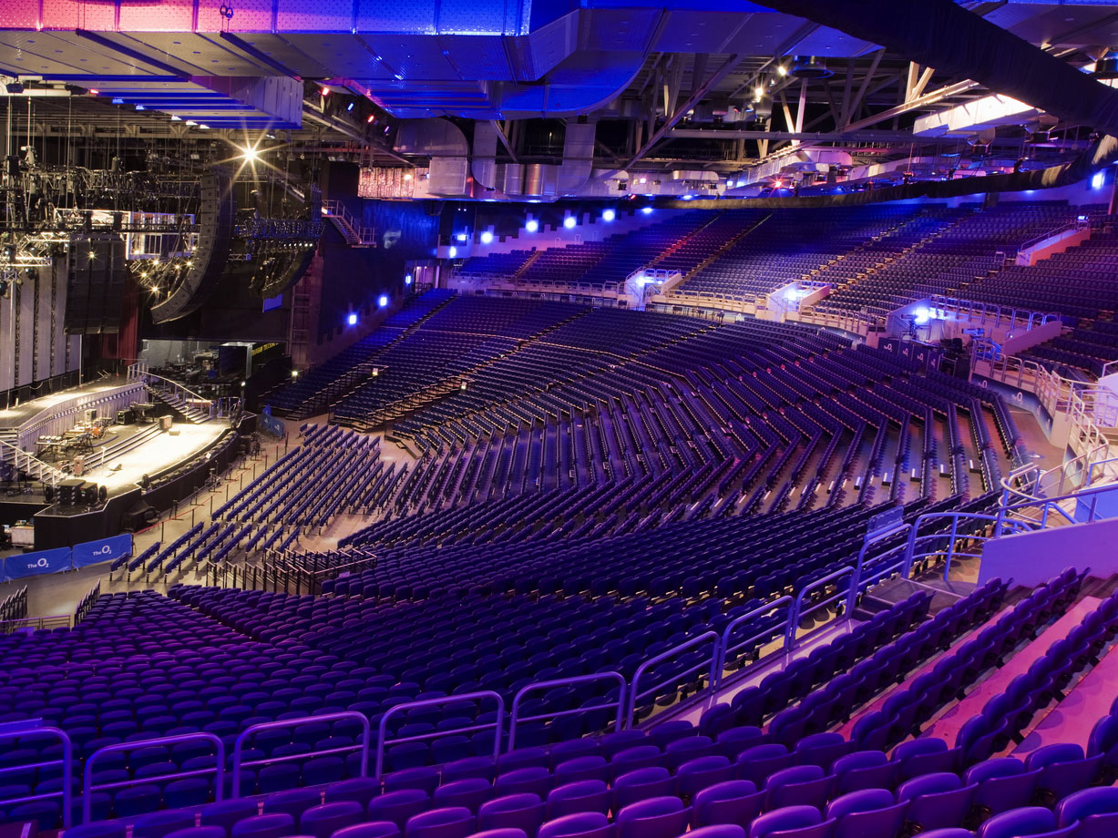 Retractable Seating Mover | O2 Dublin | MasterMover